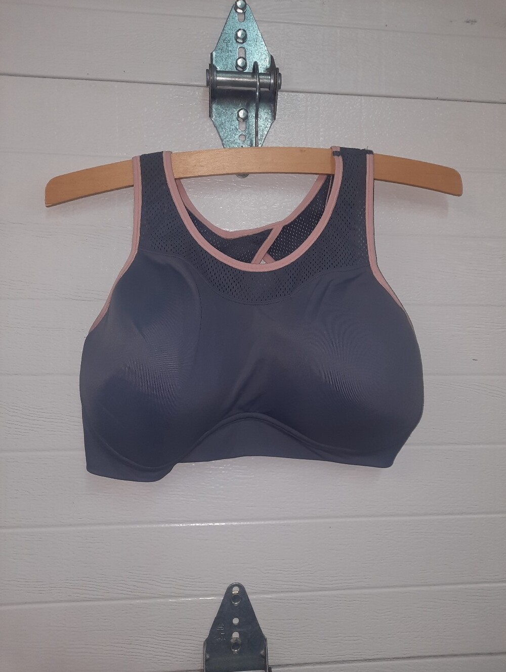 Maidenform Ladies Sports Bra